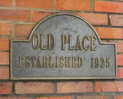 The Old Place Bed and Breakfast - Established in Amory, MS in 1925